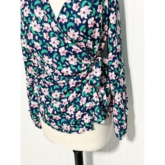 Betabrand Women's Floral Wrap Side Tie Bell‎ Sleeve Blouse Navy Pink Size Large - Picture 2 of 11